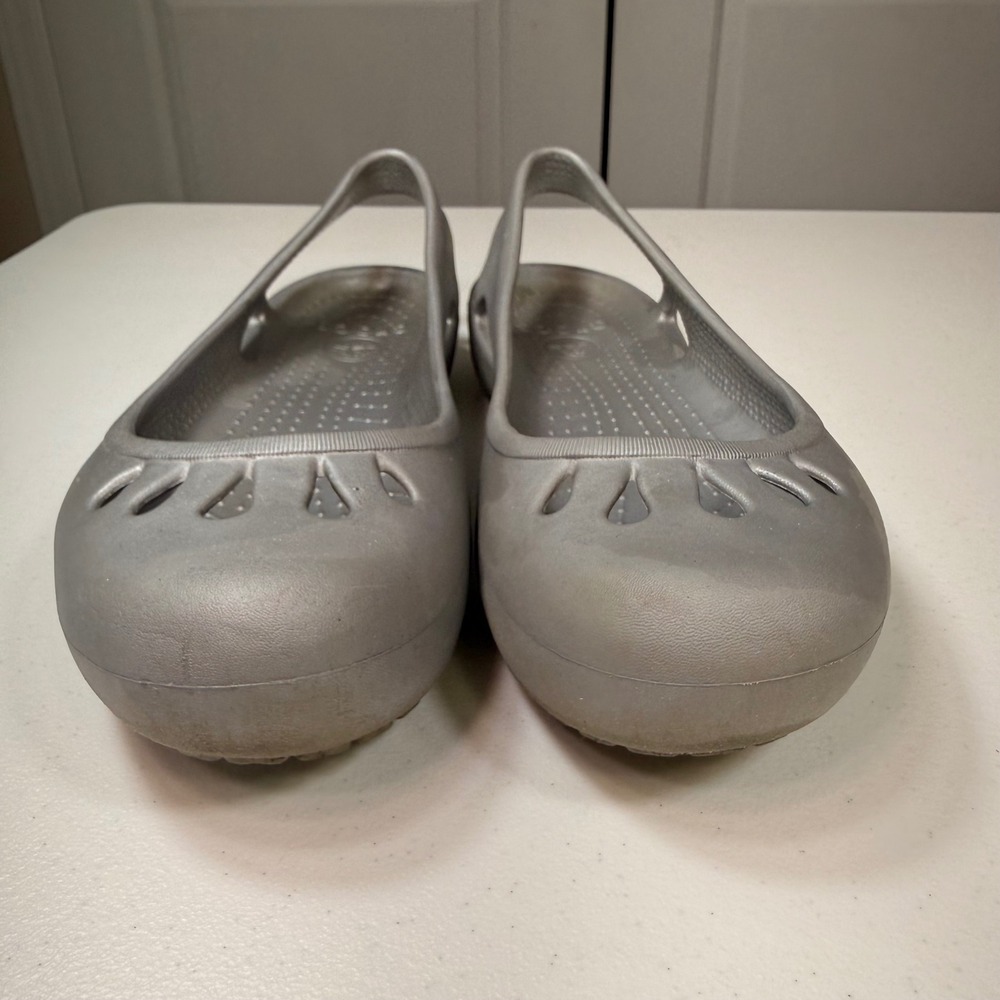 Crocs Kadee Slingback Flats Metallic Silver Comfort Comfort Water Shoes Size 11 - Picture 3 of 10